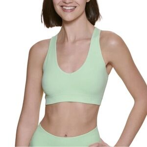Calvin Klein Women's Ribbed Sports Bra, athletic bra